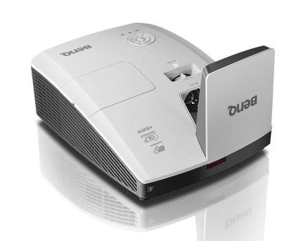 BenQ MX854UST dataprojektor