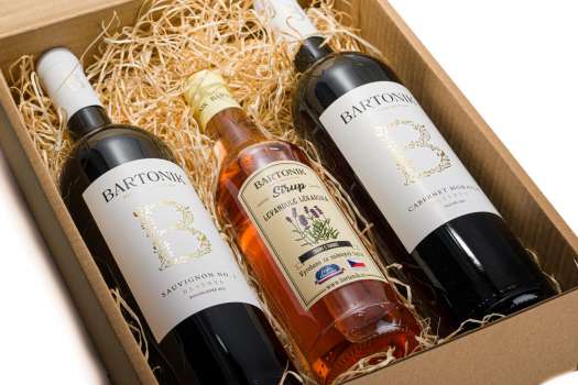 Dárková sada s TOP produkty Bartoník - 2x víno + sirup