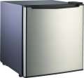 Minibar Guzzanti GZ 06B1 - objem 45 l, prostor pro 2 l PET lahev ve dveřích, černo stříbrná