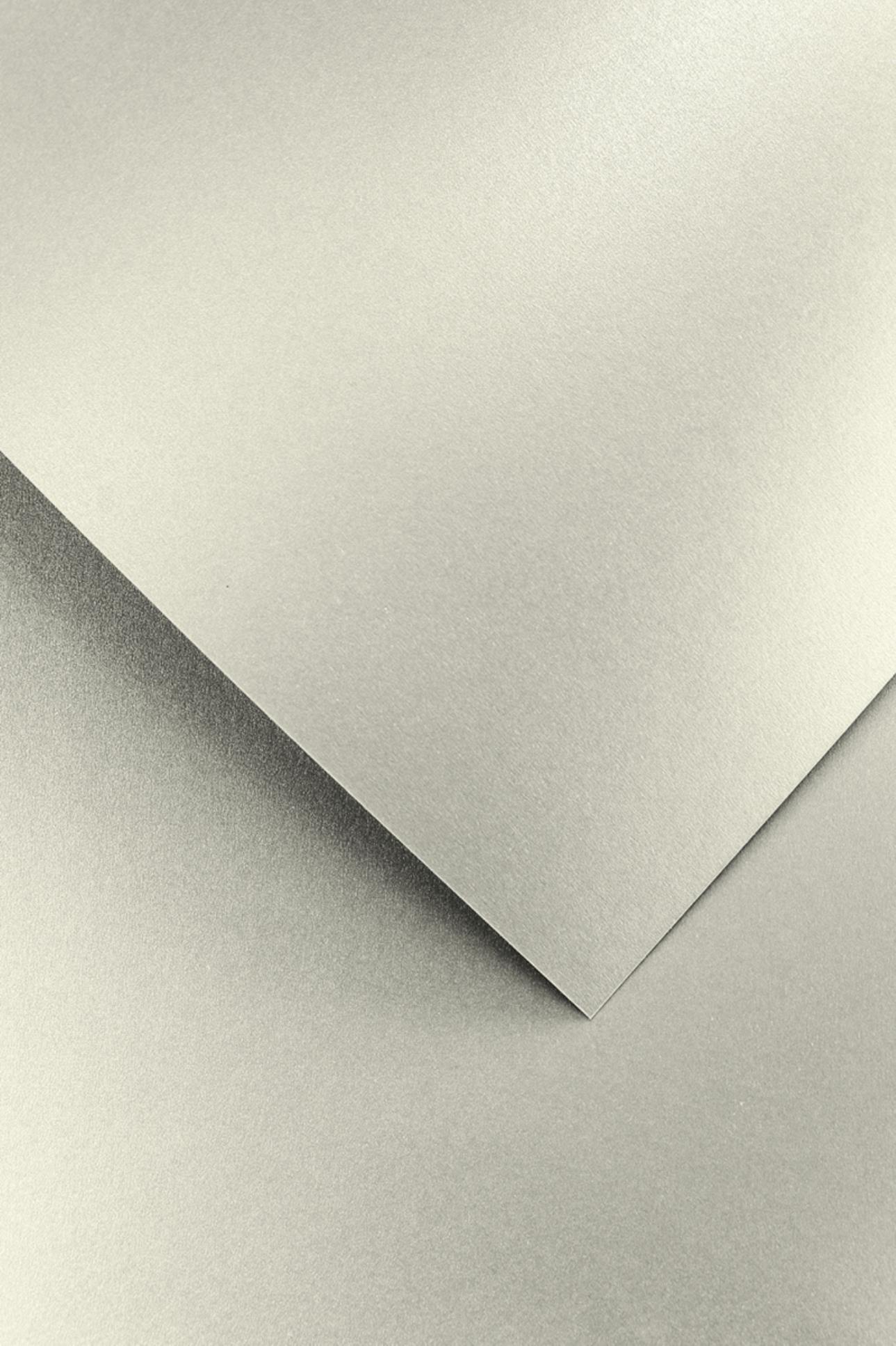 Galeria Papieru Ozdobný papír A4 Pearl - 250 g/m2, stříbrný, 20 listů