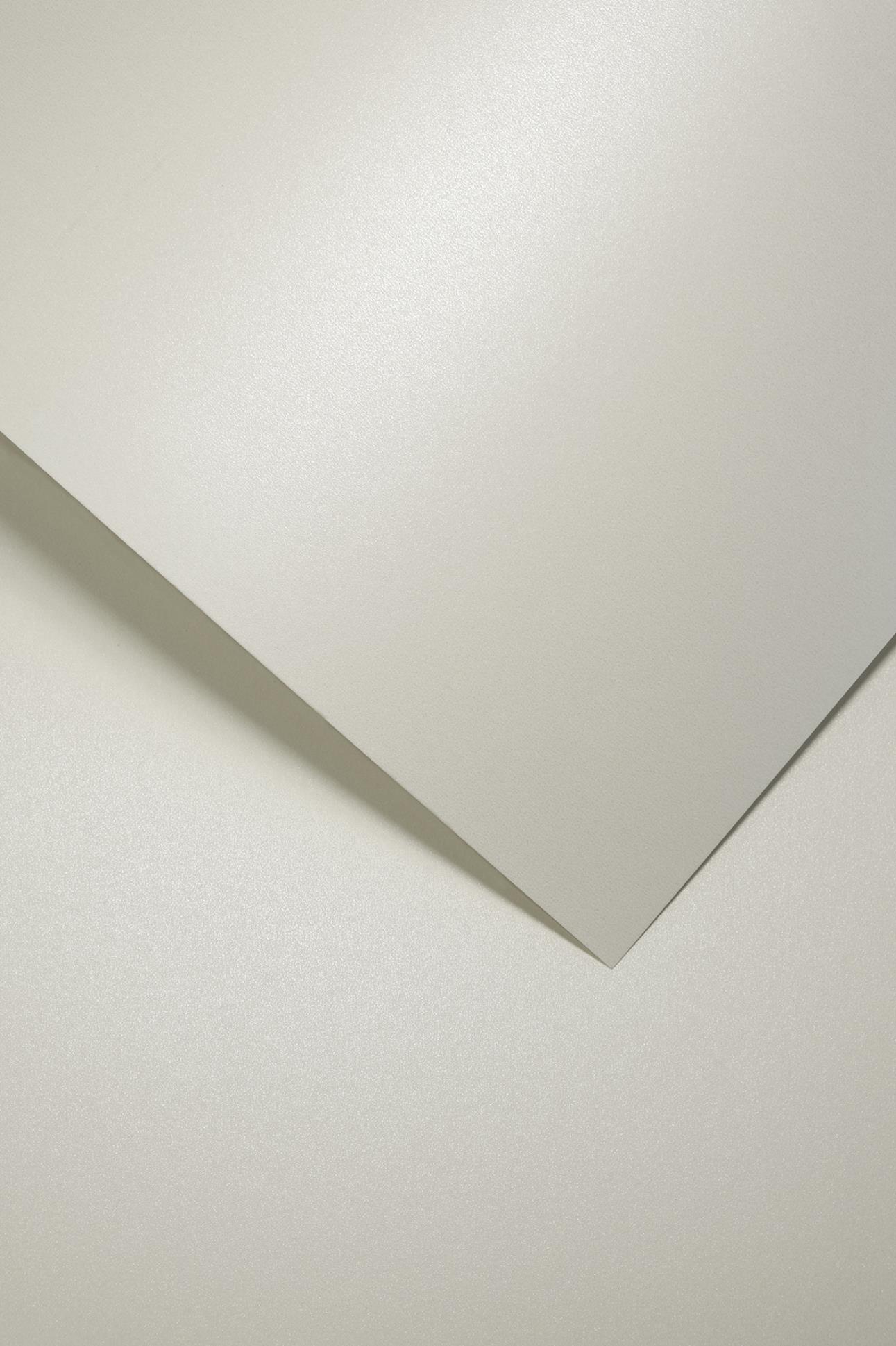 Galeria Papieru Ozdobný papír A4 Millenium - 100 g/m2, bílý, 50 listů