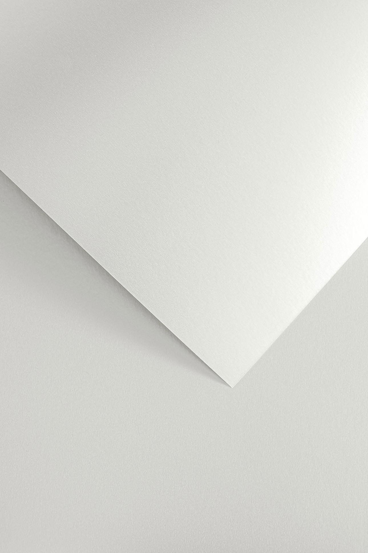 Galeria Papieru Ozdobný papír A4 Millenium - 250 g/m2, diamantově bílý, 20 listů