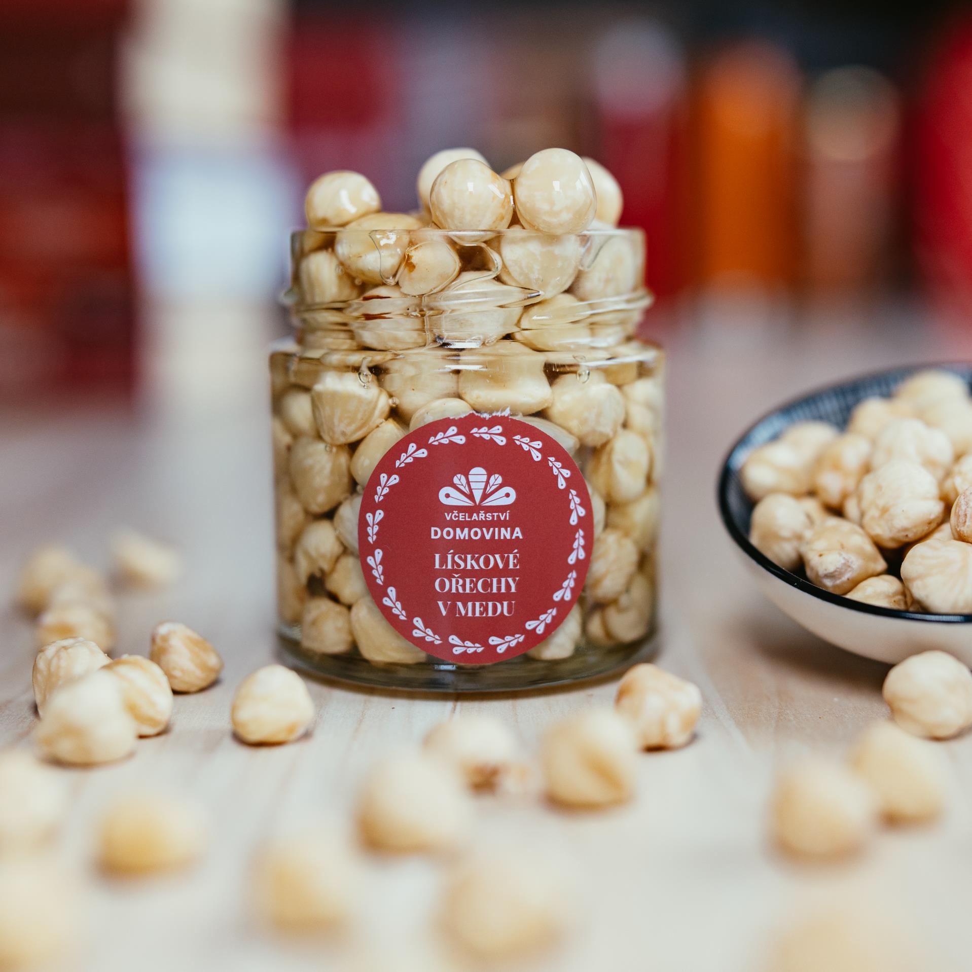 Ořechy v medu, lískové ořechy v medu, 230 g